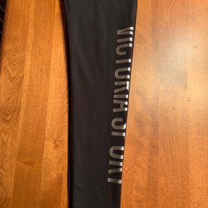 Victoria’s Sport Workout Legging- EUC